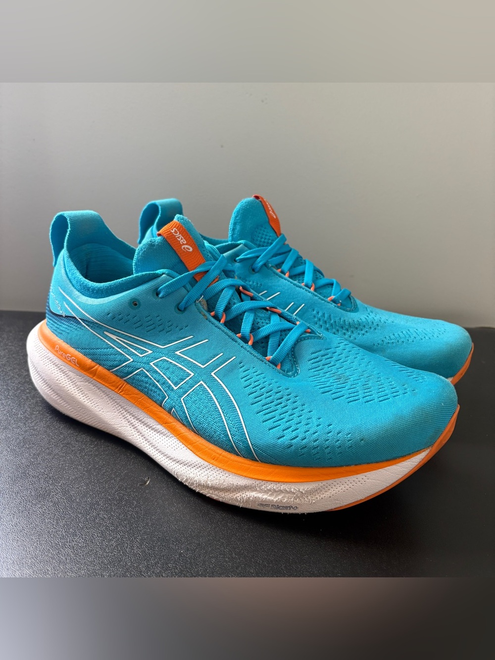 ASICS Gel-Nimbus 25 Men’s Size 10 Island Blue Sun Peach 1011B547-400